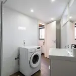Host Wise - Stylish Duplex House - Terrace & River View *