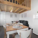 Host Wise - Stylish Duplex House - Terrace & River View * Βίλα Νόβα ντε Γκάια