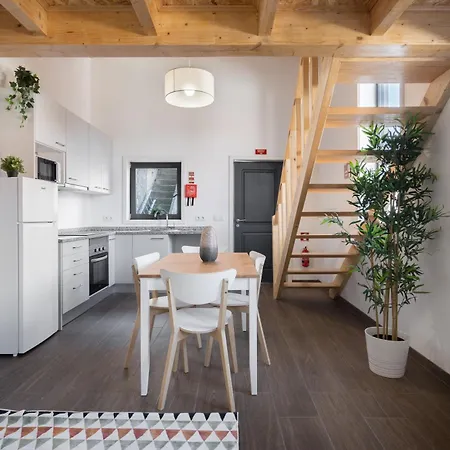 Host Wise - Stylish Duplex House - Terrace & River View Vila Nova de Gaia