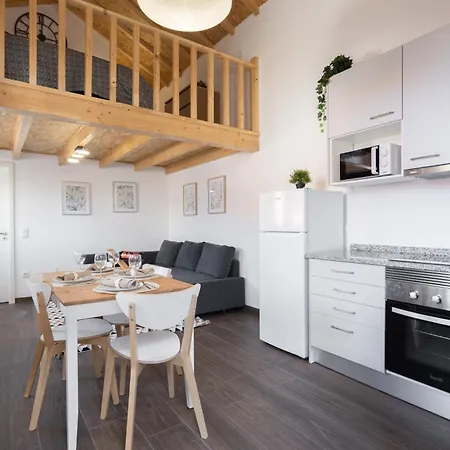 Apartment Host Wise - Stylish Duplex House - Terrace & River View *