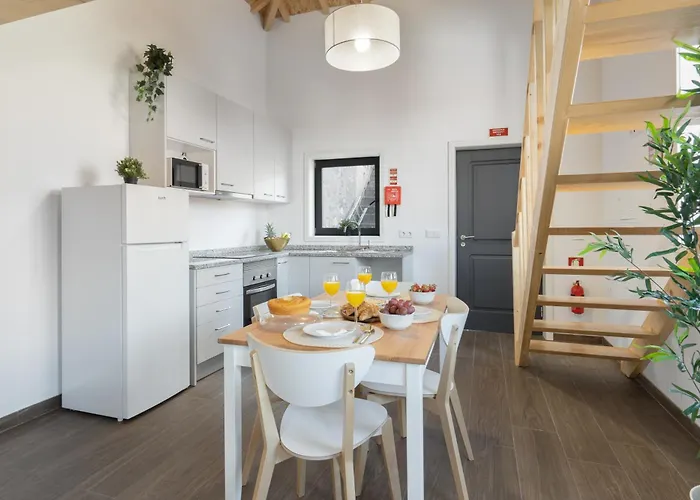 Host Wise - Stylish Duplex House - Terrace & River View 公寓 加亚新城