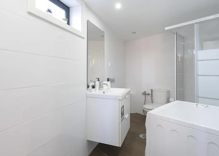 Host Wise - Stylish Duplex House - Terrace & River View * 加亚新城